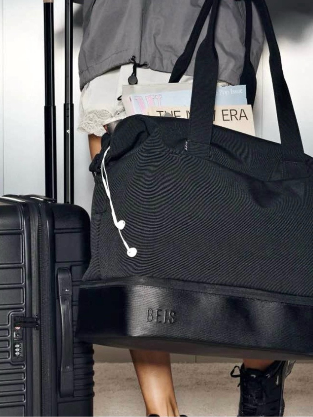 BEIS Black Travel Duffel Tote with Leather Base